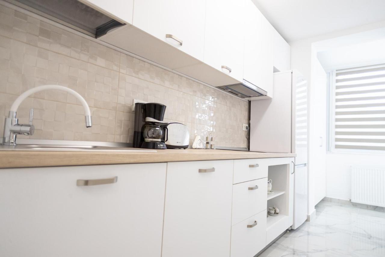 White Apartment *