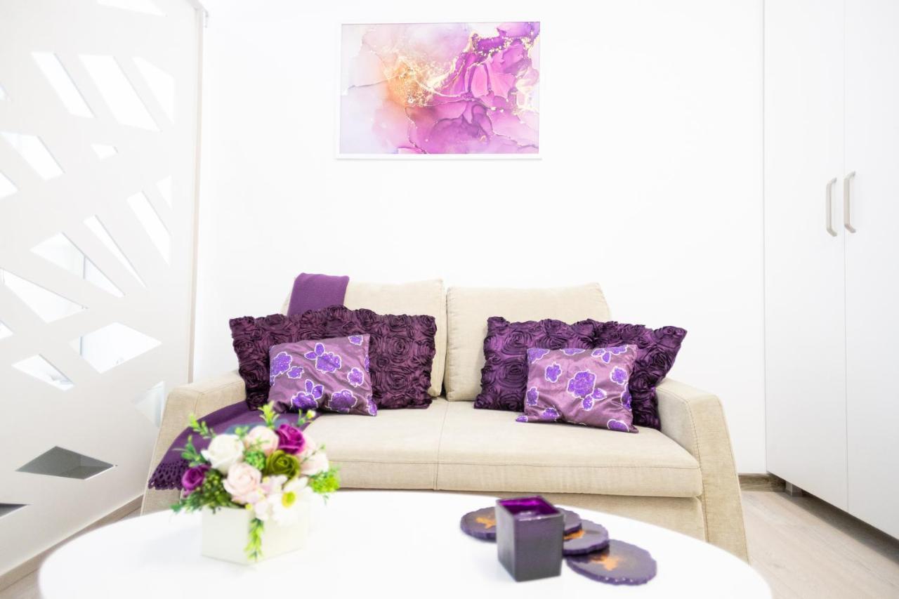 White Apartment *
